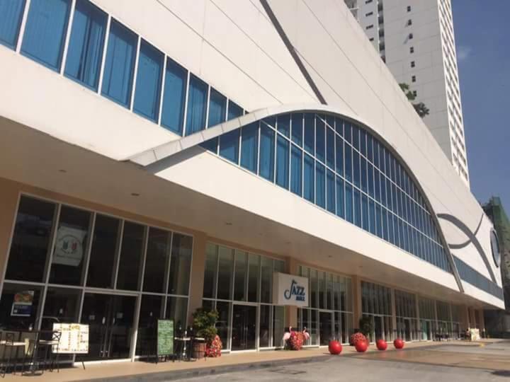 Condotel @Jazz Residences Manila Exterior foto